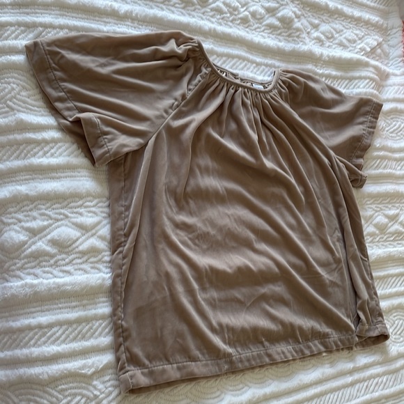 Old Navy Rose Coloured Velvet Top - Picture 3 of 6